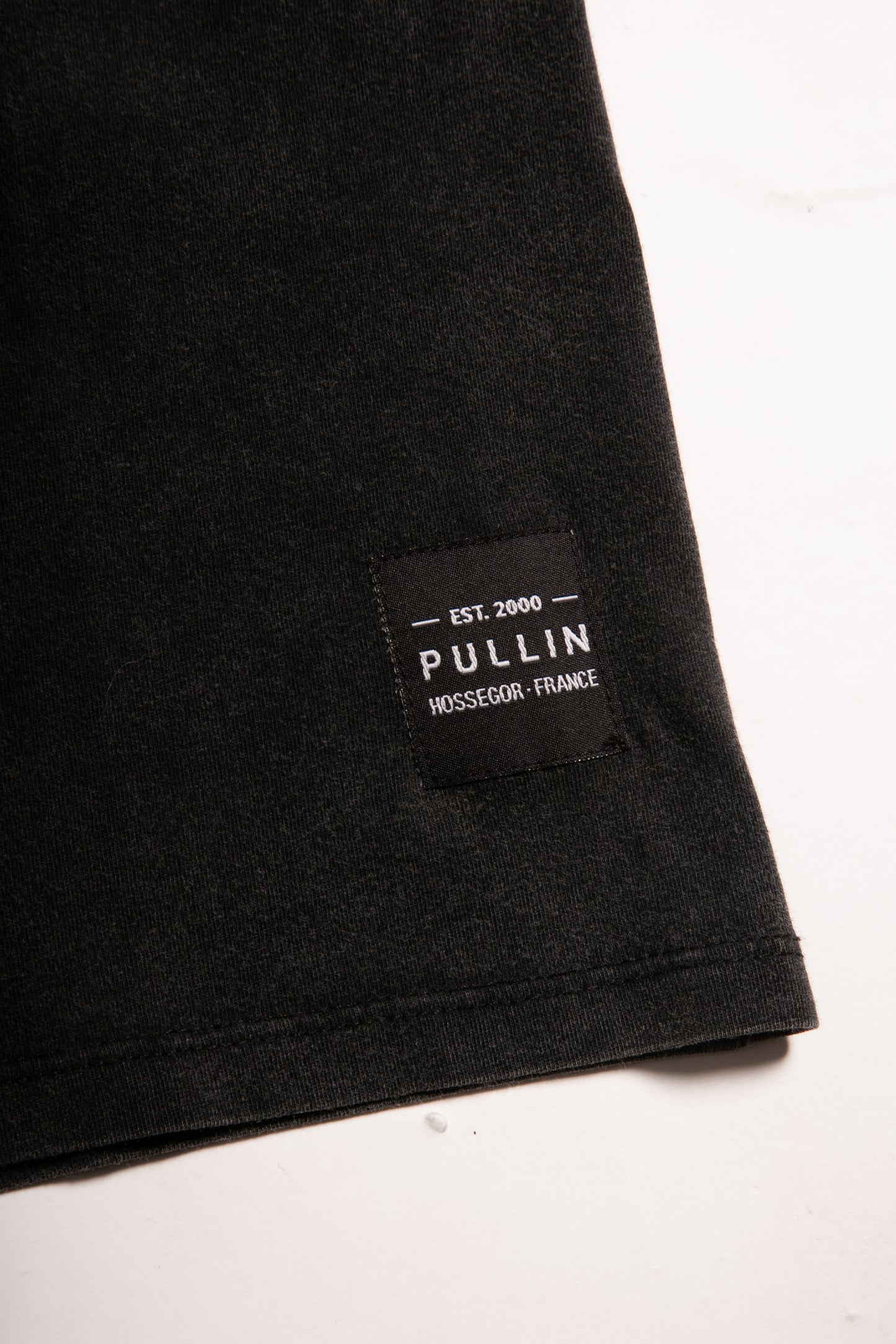 Pullin | Tee