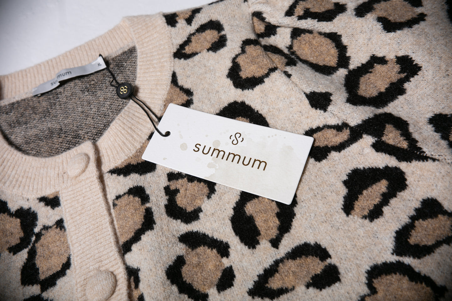 SUMMUM